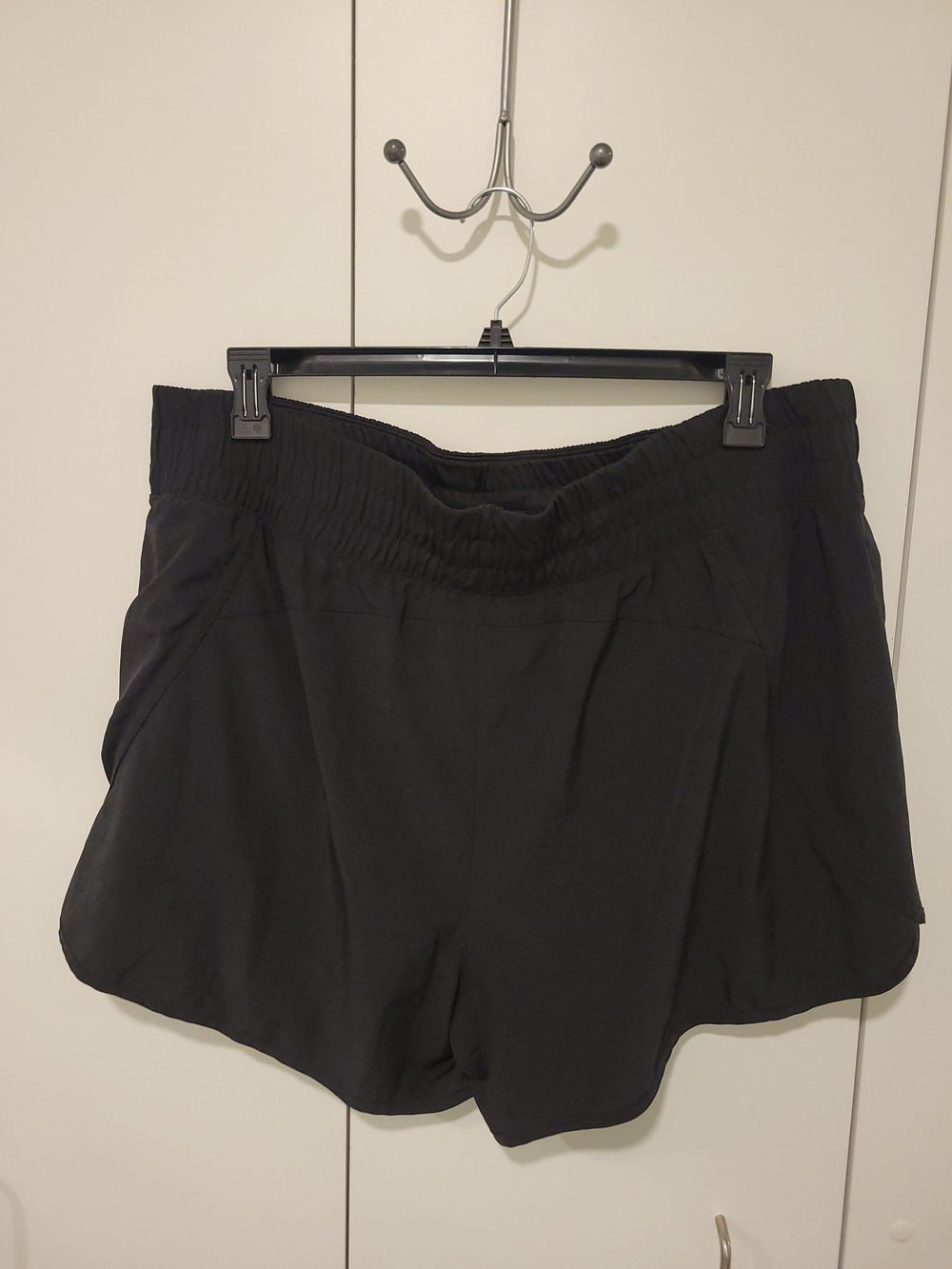 Avia Black Elastic-Waist Athletic Pull-On Shorts